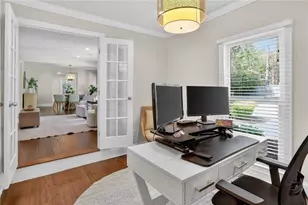 6955 Northgreen Dr, Sandy Springs, GA 30328 - Photo 7