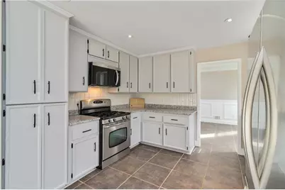 3230 Cedar Bluff Drive NE, Marietta, GA 30062 - Photo 11