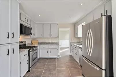 3230 Cedar Bluff Drive NE, Marietta, GA 30062 - Photo 9