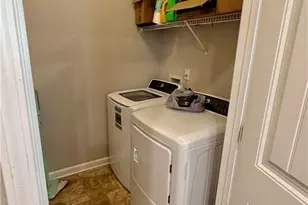 1216 Foxcroft Ln, Cumming, GA 30041 - Photo 17