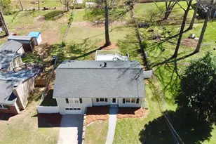 1561 Daniel Ln, Lawrenceville, GA 30046 - Photo 3