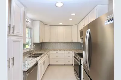 1561 Daniel Lane, Lawrenceville, GA 30046 - Photo 9