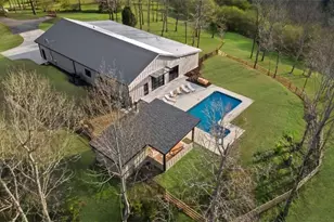 7686 Hwy 136 W, Talking Rock, GA 30175 - Photo 11