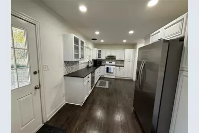 1140 Goodwin Place NE #4, Atlanta, GA 30319 - Photo 9