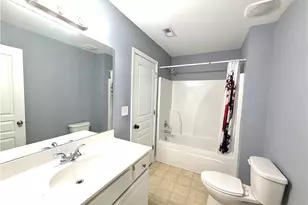 1302 Ida Woods Ln, Lawrenceville, GA 30045 - Photo 15