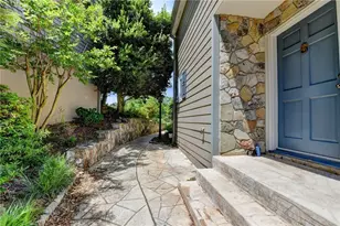 145 Kinross Ct, Roswell, GA 30076 - Photo 5