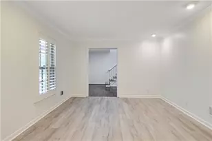 4711 Nutmeg Way SW, Lilburn, GA 30047 - Photo 9