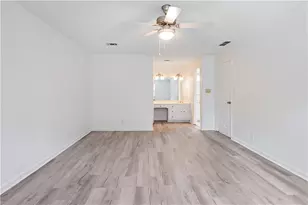 4711 Nutmeg Way SW, Lilburn, GA 30047 - Photo 15