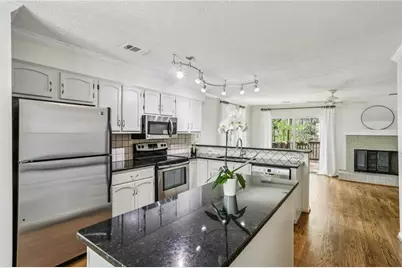 222 Forkner Drive #18, Decatur, GA 30030 - Photo 3