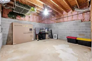 529 Battleview Dr, Smyrna, GA 30082 - Photo 7