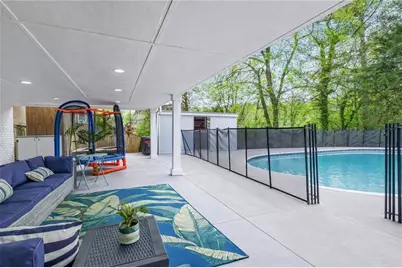945 E Riverbend Drive SW, Lilburn, GA 30047 - Photo 29