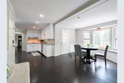 945 E Riverbend Drive SW, Lilburn, GA 30047 - Photo 7