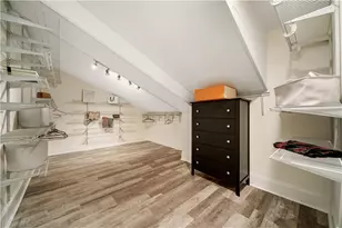 210 Colony Ridge Dr, Alpharetta, GA 30022 - Photo 5