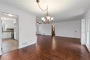 2293 Hidden Ln, Snellville, GA 30078 - Photo 13