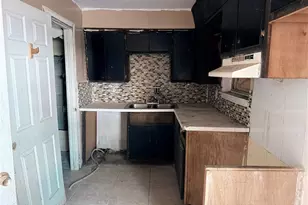 4701 Flat Shoals Rd, Union City, GA 30291 - Photo 5