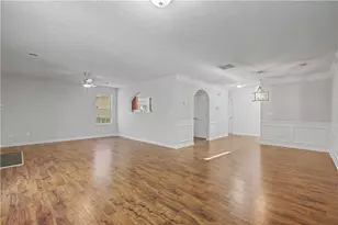 6114 Citico River Ln, Union City, GA 30291 - Photo 7