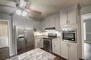 2450 Horseshoe Bend Rd SW, Marietta, GA 30064 - Photo 9