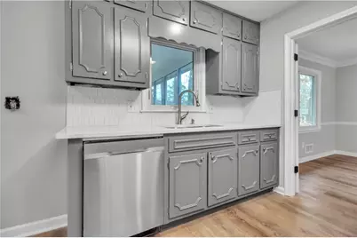 4497 Glenforest Drive NE, Roswell, GA 30075 - Photo 13