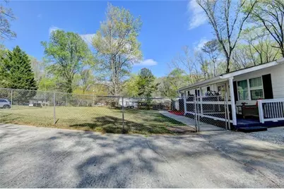 551 Oak Hills, Mableton, GA 30126 - Photo 3