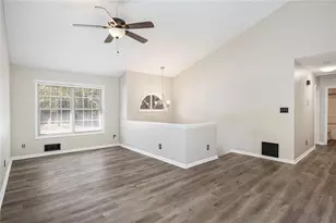 3235 Southshore Ct, Cumming, GA 30041 - Photo 9