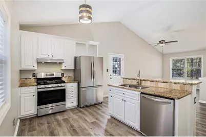 3235 Southshore Court, Cumming, GA 30041 - Photo 5