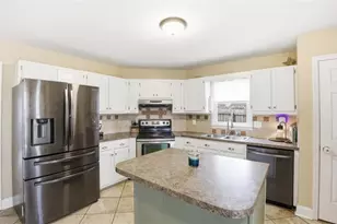 805 Meadowsong Cir, Lawrenceville, GA 30043 - Photo 9