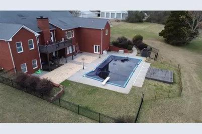 2984 Berry Road, Loganville, GA 30052 - Photo 11