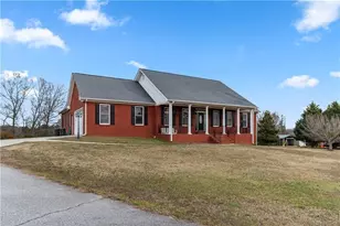 2984 Berry Rd, Loganville, GA 30052 - Photo 3