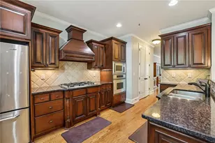 5577 Julian Pl, Atlanta, GA 30342 - Photo 9