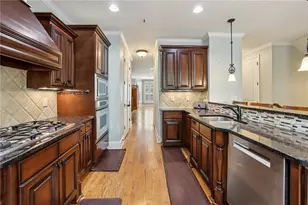 5577 Julian Pl, Atlanta, GA 30342 - Photo 9