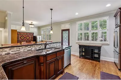 5577 Julian Place, Atlanta, GA 30342 - Photo 7