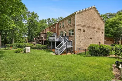 5577 Julian Place, Atlanta, GA 30342 - Photo 29