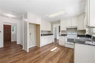 137 Bonnie Ln NW, Lilburn, GA 30047 - Photo 7