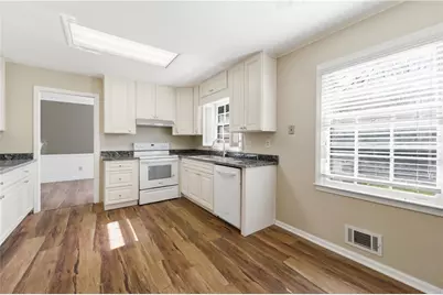 137 Bonnie Lane NW, Lilburn, GA 30047 - Photo 5