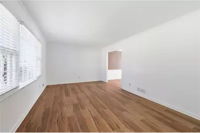 137 Bonnie Lane NW, Lilburn, GA 30047 - Photo 17