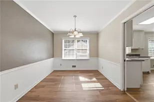 137 Bonnie Ln NW, Lilburn, GA 30047 - Photo 9