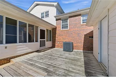 137 Bonnie Lane NW, Lilburn, GA 30047 - Photo 31