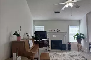 1525 Racquet Club Dr, Lawrenceville, GA 30043 - Photo 9