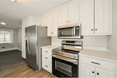 902 Hickory Nut Lane, Lawrenceville, GA 30043 - Photo 9