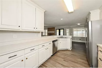 902 Hickory Nut Lane, Lawrenceville, GA 30043 - Photo 11