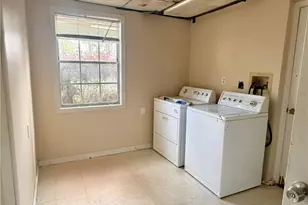 3681 Lavilla Dr, Powder Springs, GA 30127 - Photo 19