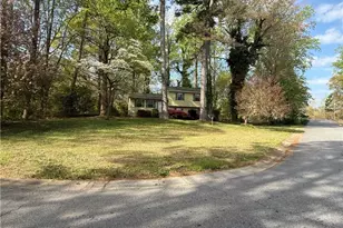 3681 Lavilla Dr, Powder Springs, GA 30127 - Photo 3