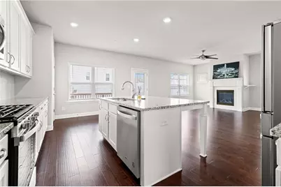 156 Adams Circle NE, Marietta, GA 30060 - Photo 9