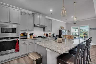 7129 Birch View Court, Flowery Branch, GA 30542 - Photo 5