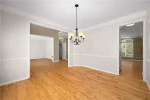 1832 Shores Ridge Ct, Suwanee, GA 30024 - Photo 9