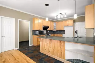 1832 Shores Ridge Ct, Suwanee, GA 30024 - Photo 11