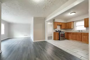 2576 Wood Valley Dr, East Point, GA 30344 - Photo 9