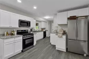 5521 E Wind Dr SW, Lilburn, GA 30047 - Photo 13