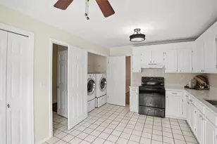 2600 Holcomb Springs Dr, Alpharetta, GA 30022 - Photo 7