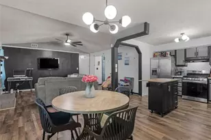 535 Oak Trace Ct, Jonesboro, GA 30238 - Photo 5